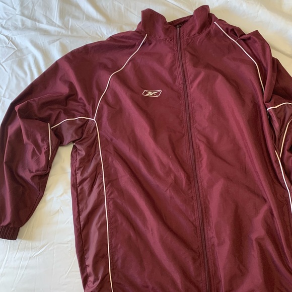 ๐SOLD ON DEPOP ๐ Burgundy Reebok Windbreaker - Picture 7 of 8